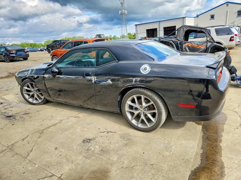 2022 DODGE CHALLENGER GT 2