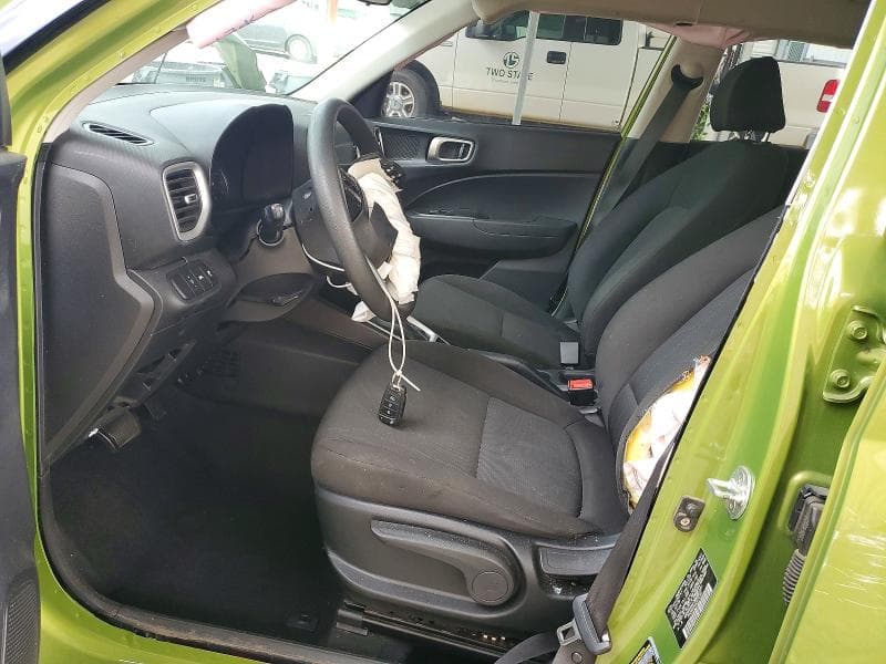2021 HYUNDAI VENUE SE 7