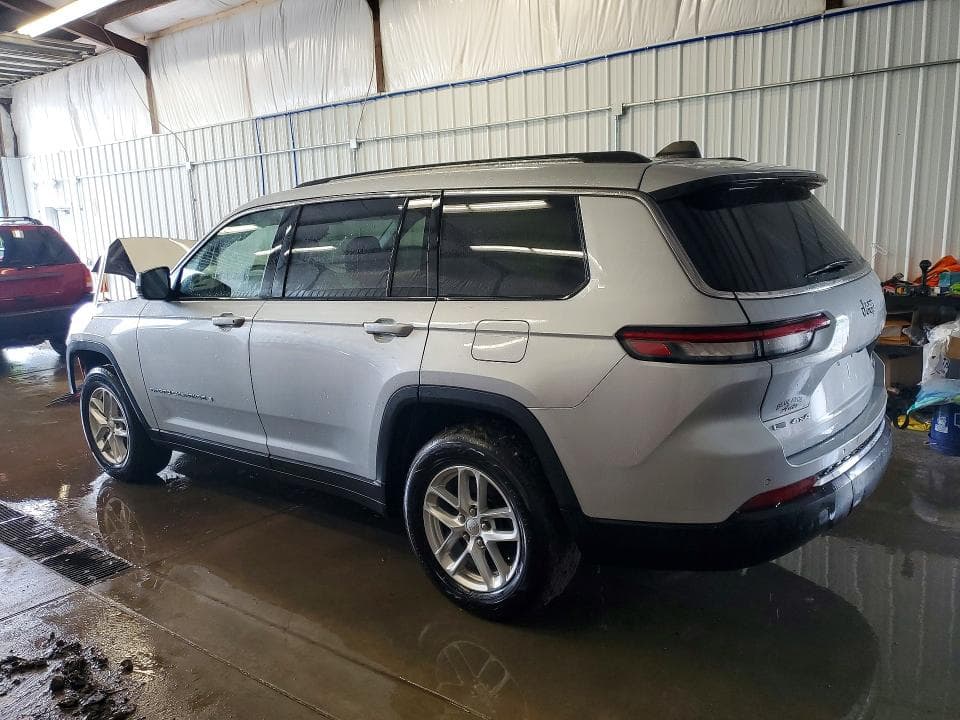 2023 JEEP GRAND CHEROKEE L LAREDO 2