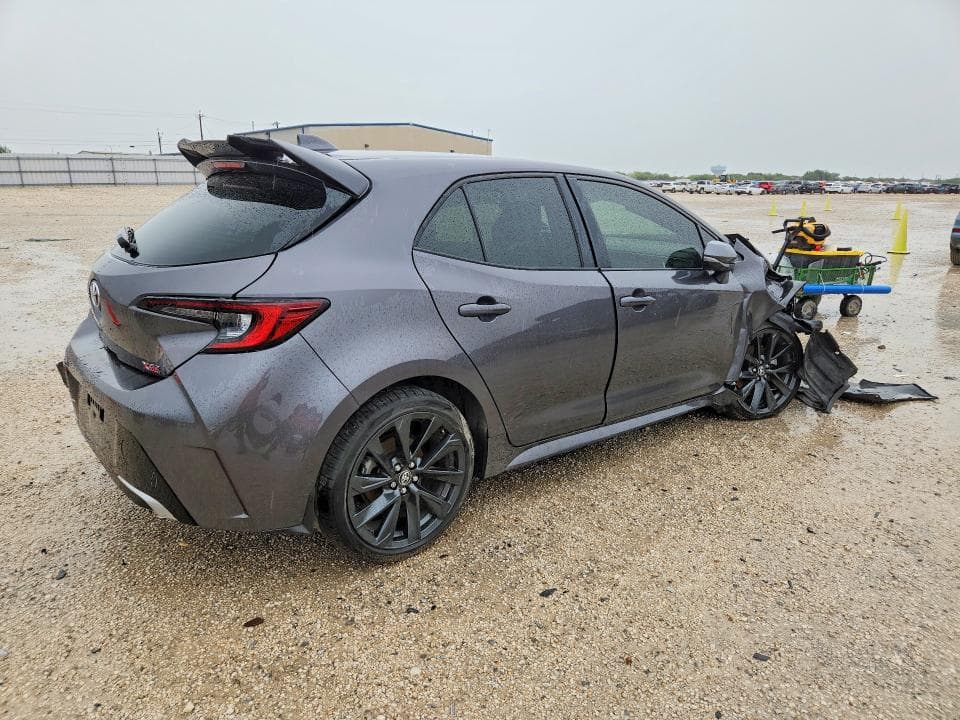 2025 TOYOTA COROLLA XSE 3
