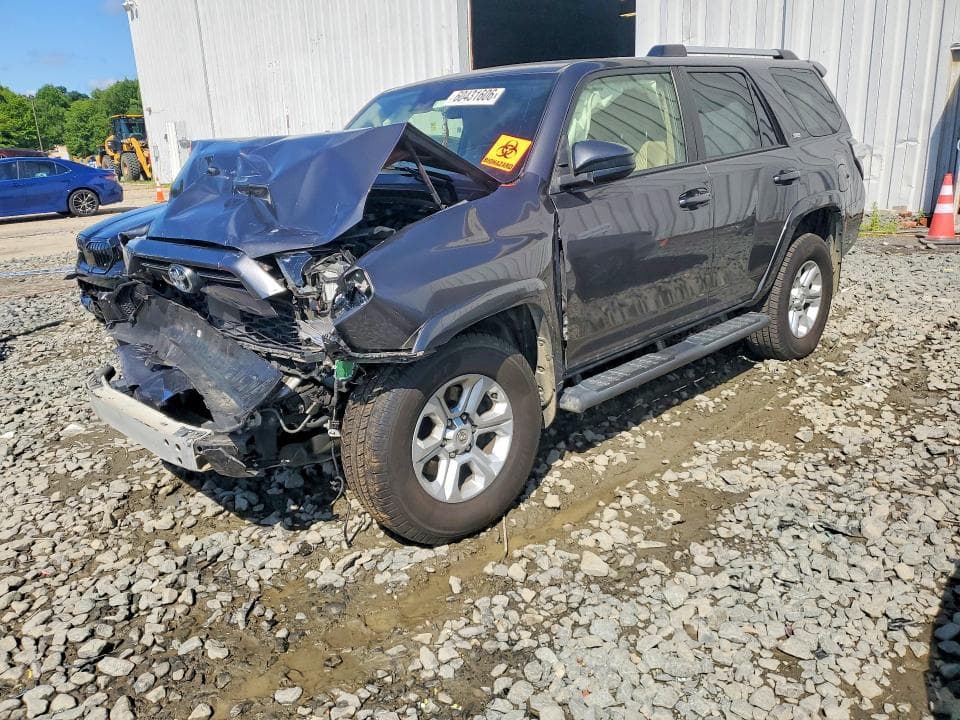2021 TOYOTA 4RUNNER SR5 - 1