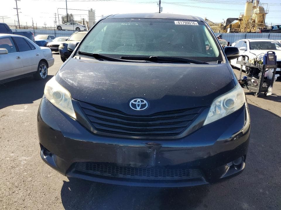 2017 TOYOTA SIENNA L 7-PASSENGER 5