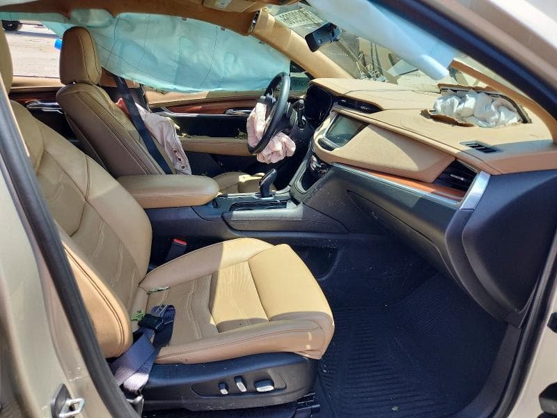 2017 CADILLAC XT5 7