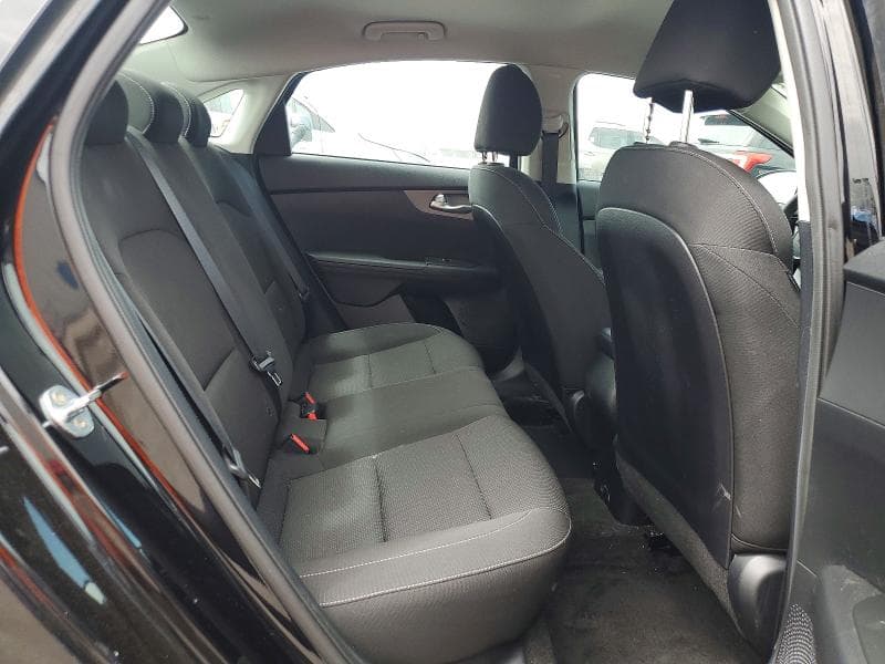 2021 KIA FORTE FE 10