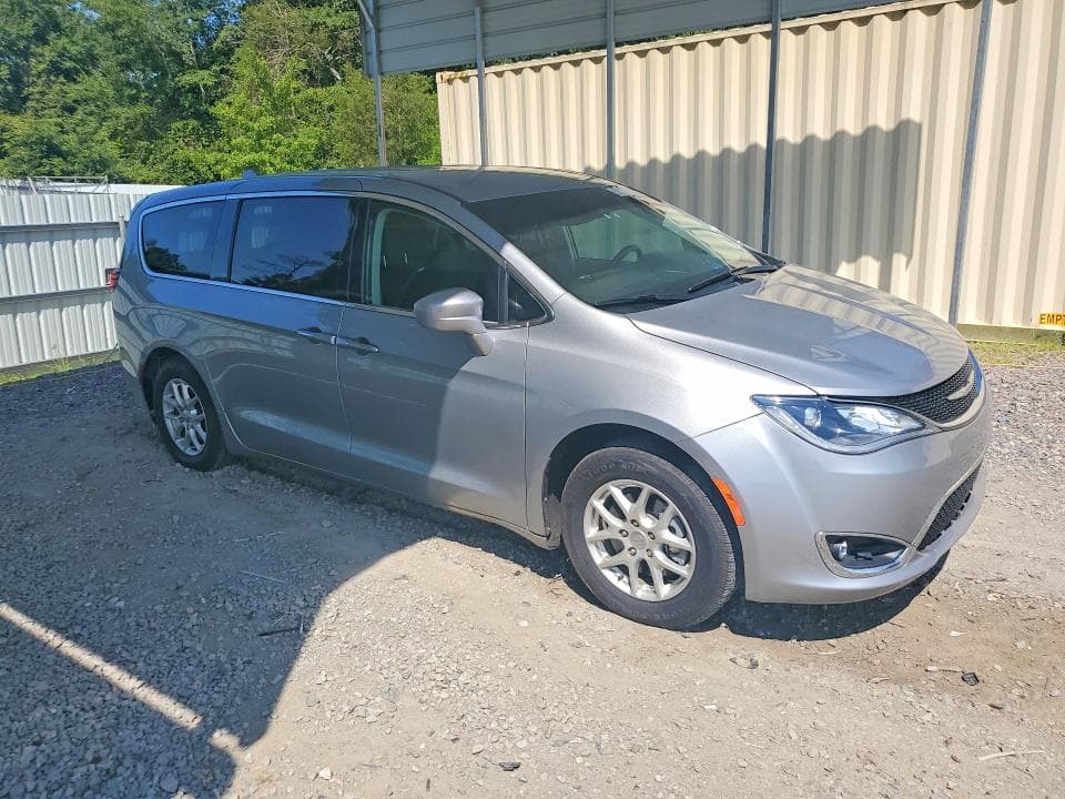 2020 CHRYSLER PACIFICA TOURING 4