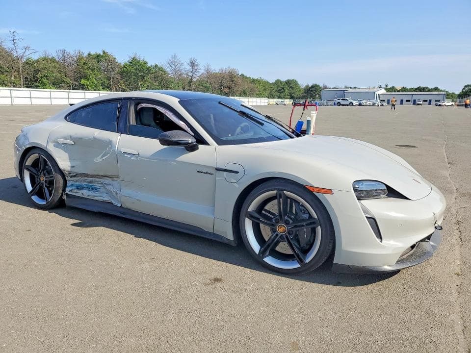 2021 PORSCHE TAYCAN TURBO 4