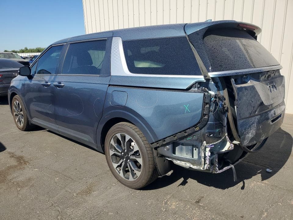 2022 KIA CARNIVAL EX 2