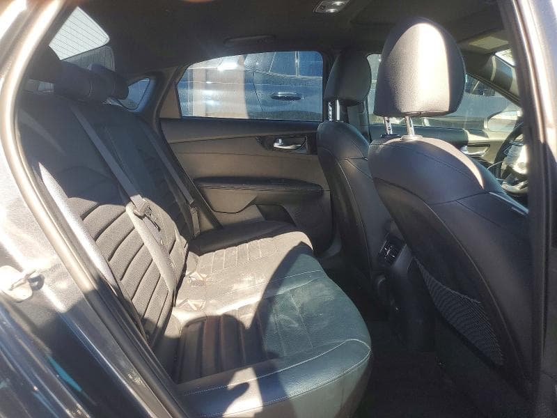 2024 KIA FORTE GT LINE 10
