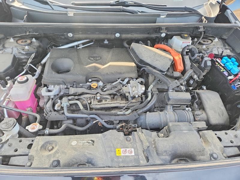 2022 TOYOTA RAV4 LE 11