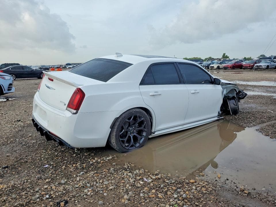 2019 CHRYSLER 300 S 3