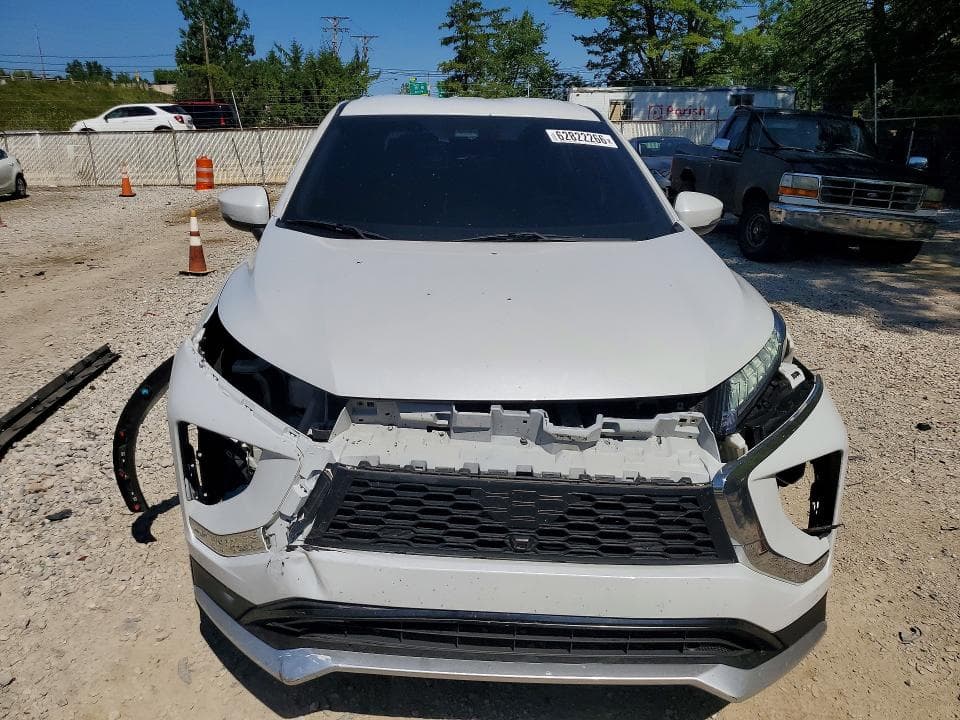 2022 MITSUBISHI ECLIPSE CROSS ES 5