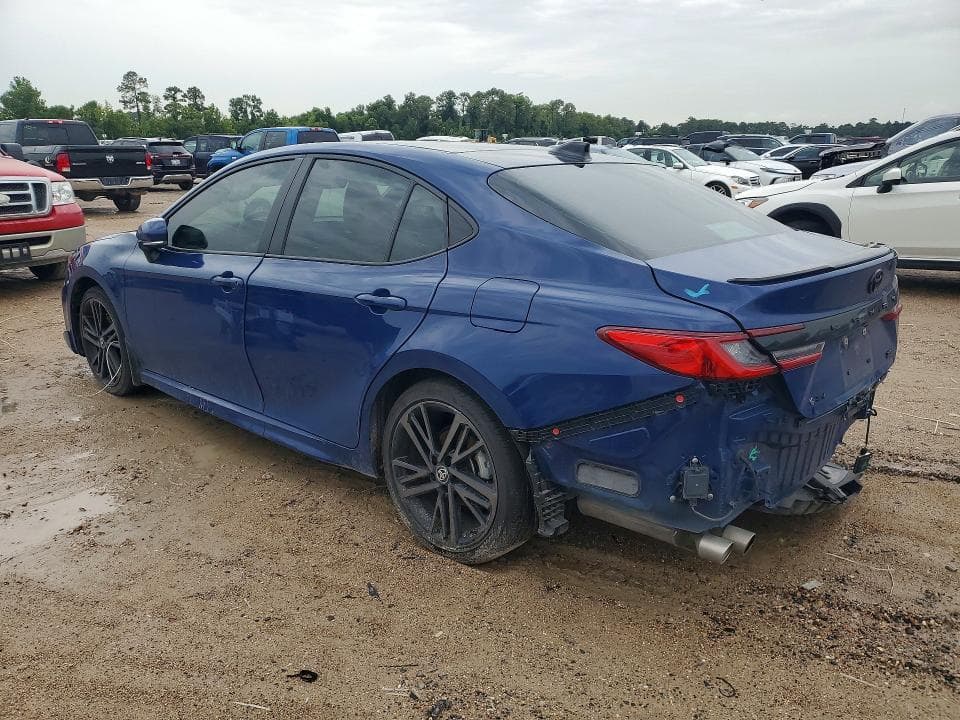 2025 TOYOTA CAMRY XSE 2
