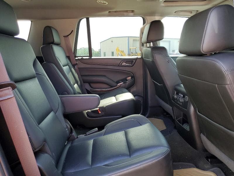 2017 GMC YUKON SLT 11