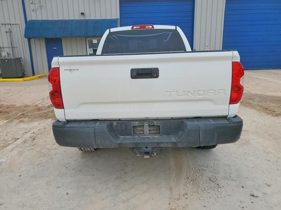2018 TOYOTA TUNDRA SR 6