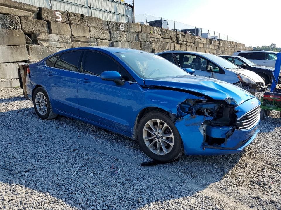 2019 FORD FUSION SE 4