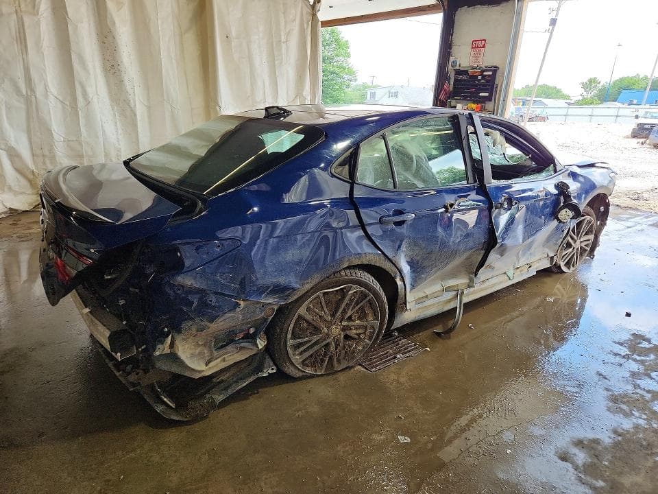 2025 TOYOTA CAMRY XSE 3