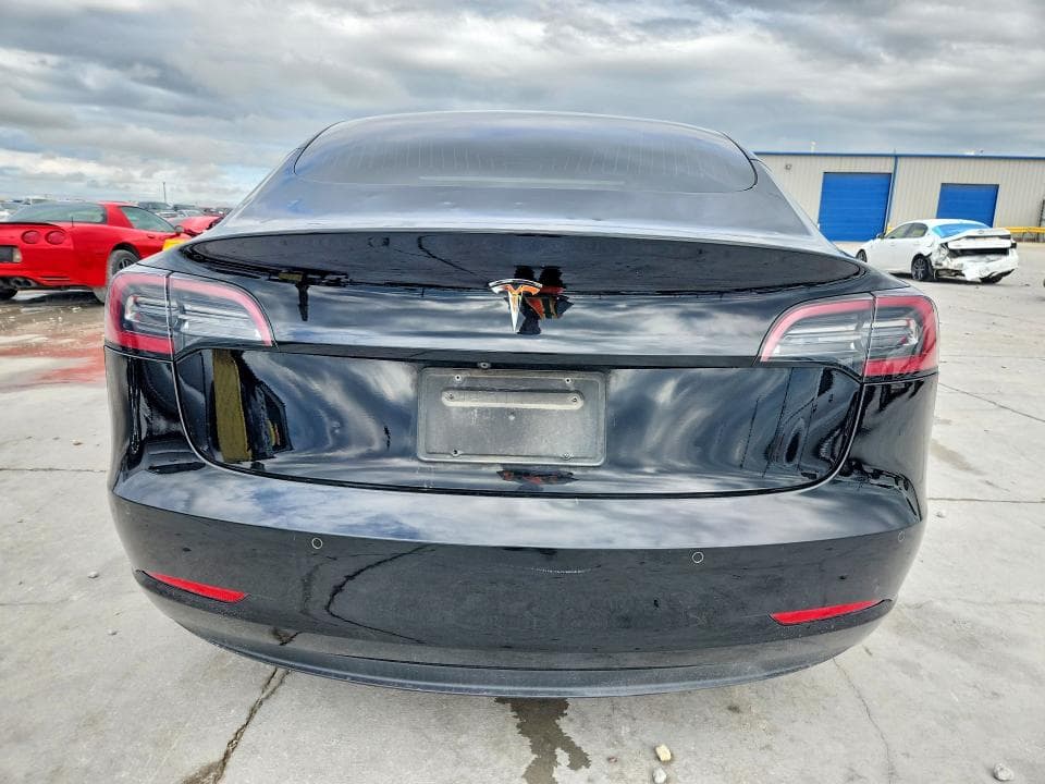2019 TESLA MODEL 3 6