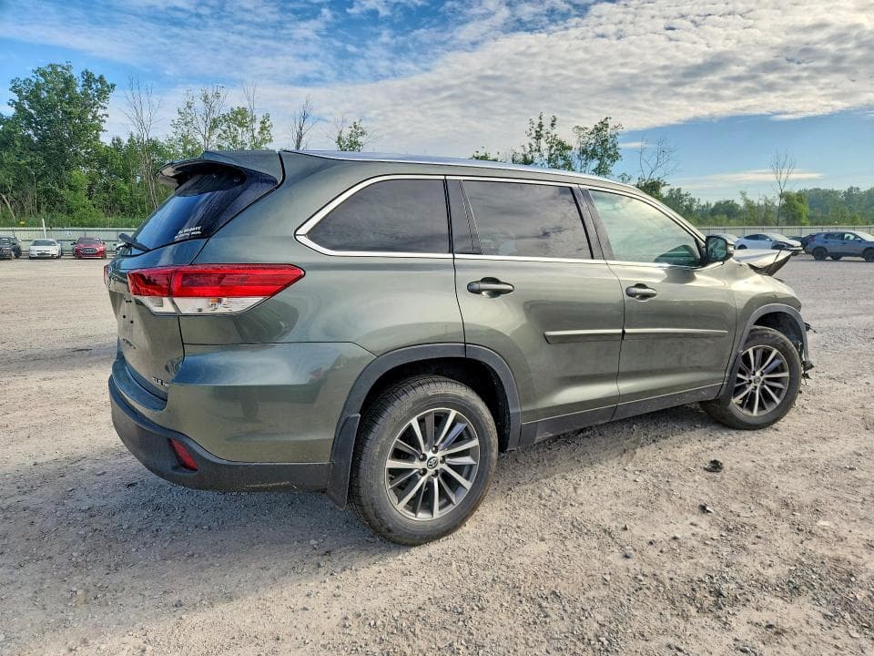 2019 TOYOTA HIGHLANDER XLE 3