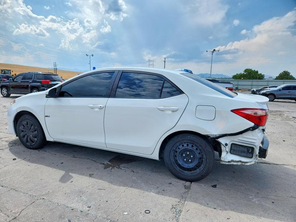 2018 TOYOTA COROLLA LE 2