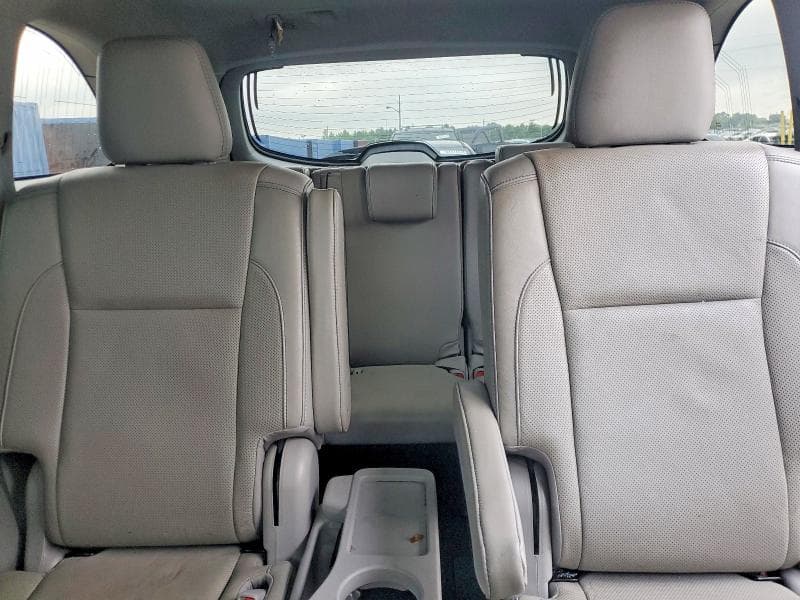 2017 TOYOTA HIGHLANDER LIMITED 10