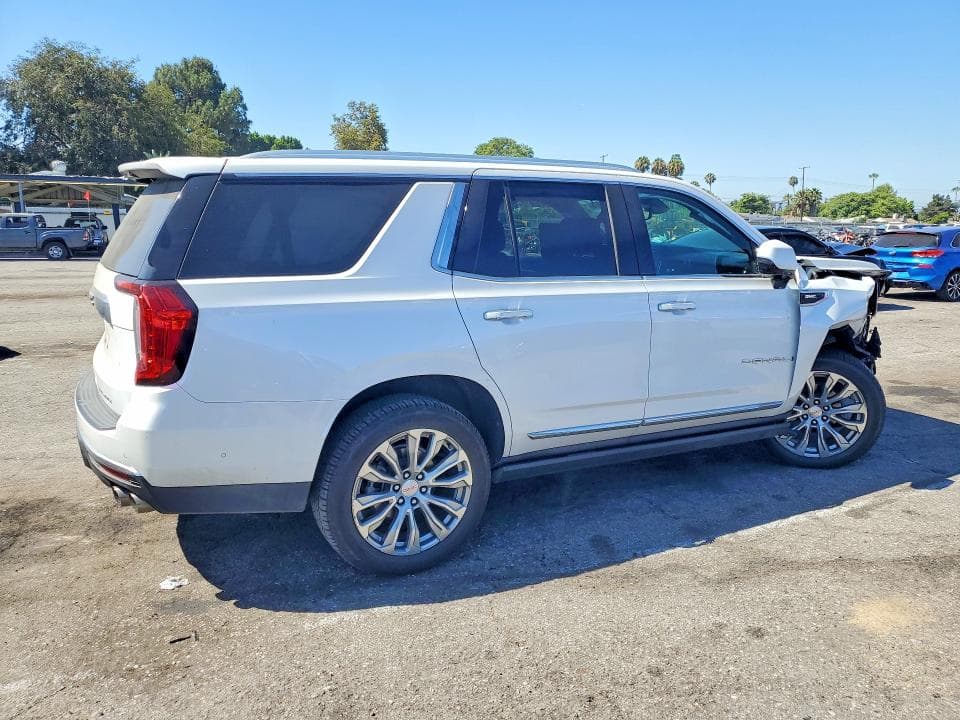 2023 GMC YUKON DENALI 3