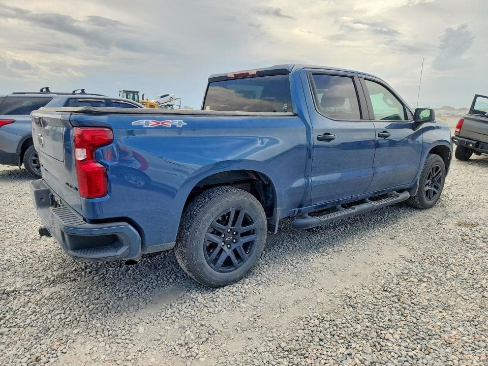2024 CHEVROLET SILVERADO K1500 CUSTOM 3