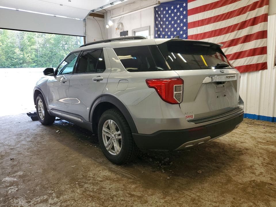 2023 FORD EXPLORER XLT 2
