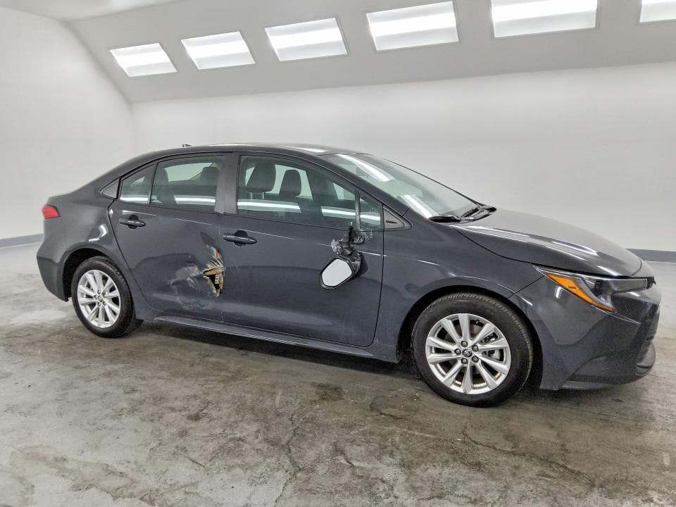 2025 TOYOTA COROLLA LE 4