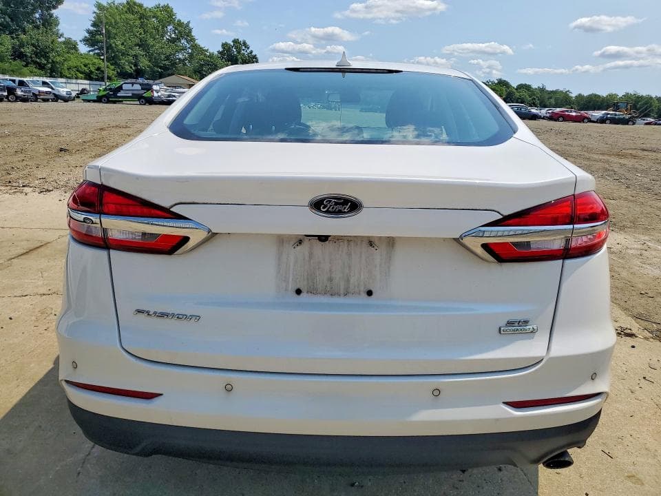 2019 FORD FUSION SE 6