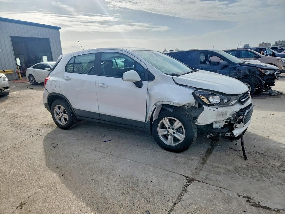 2019 CHEVROLET TRAX LS 4