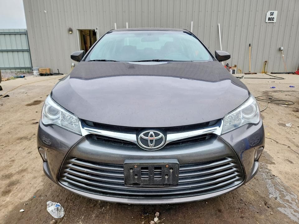 2017 TOYOTA CAMRY LE 5