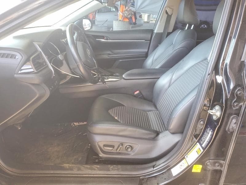 2019 TOYOTA CAMRY SE 7