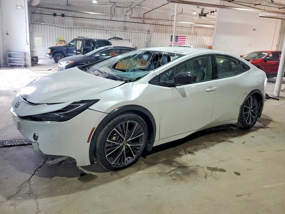 2024 TOYOTA PRIUS XLE - 1