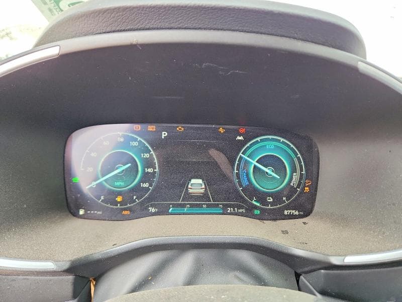 2021 HYUNDAI SANTA FE LIMITED 9
