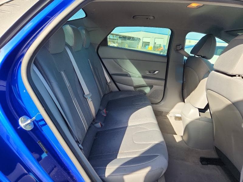 2023 HYUNDAI ELANTRA SEL 10