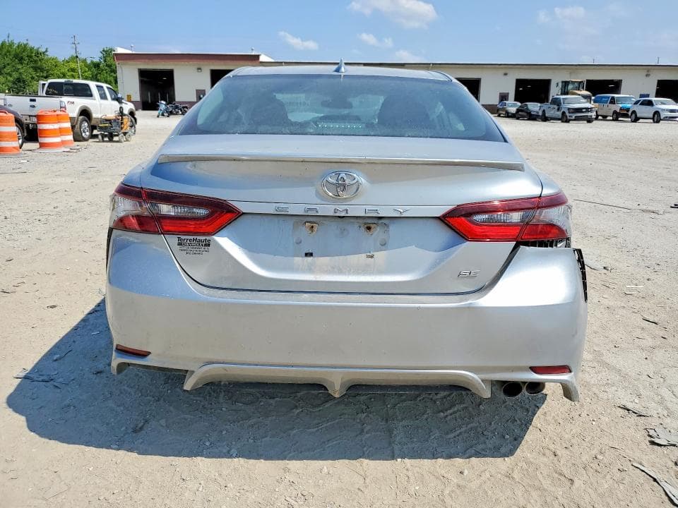 2021 TOYOTA CAMRY SE 6