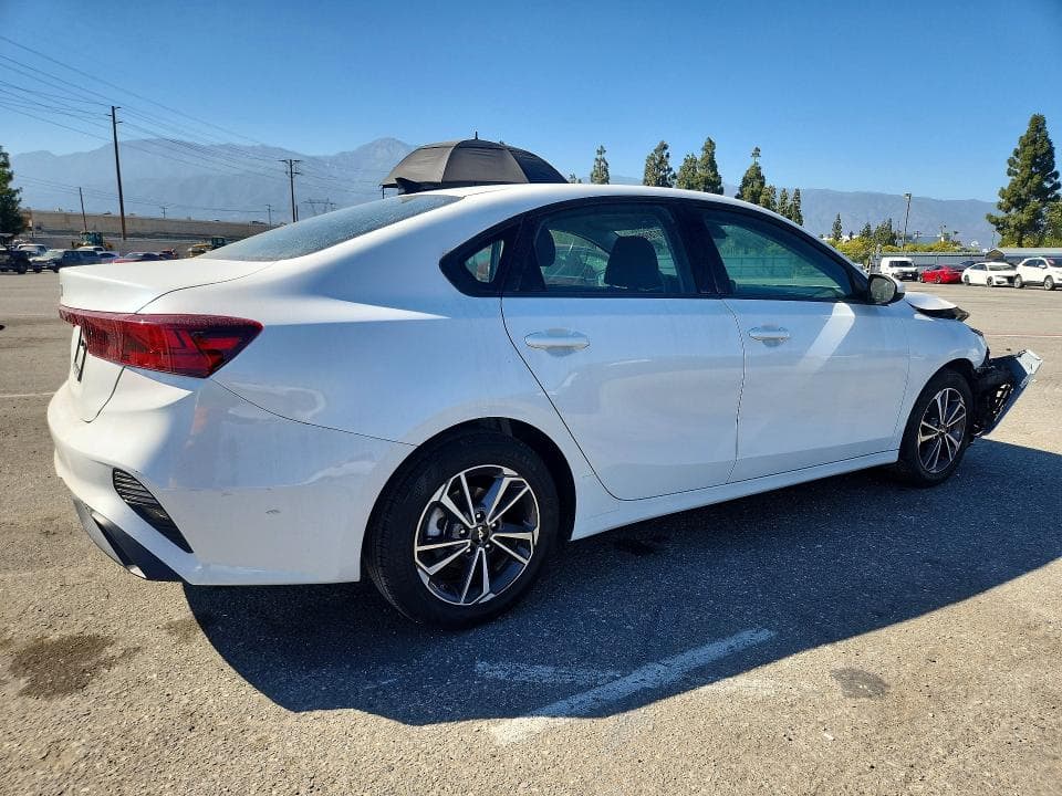 2023 KIA FORTE LXS 3