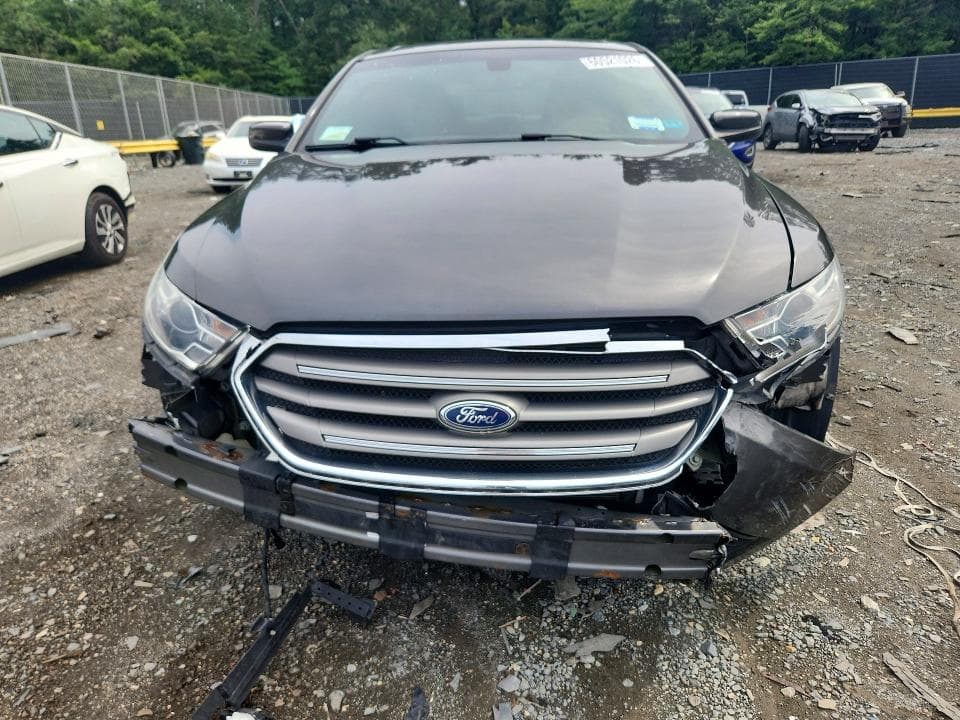 2018 FORD TAURUS SEL 5