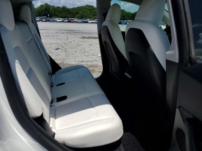 2023 TESLA MODEL Y 10