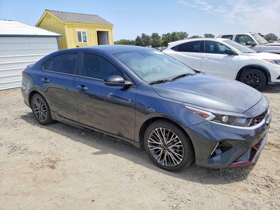 2023 KIA FORTE GT LINE 4