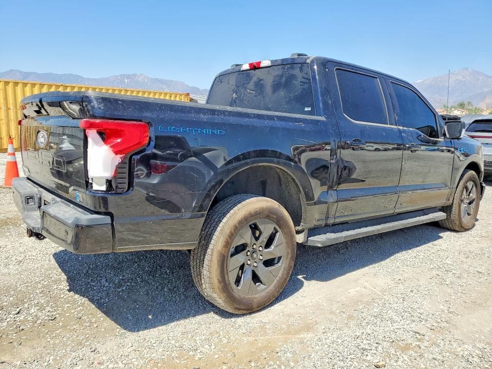 2024 FORD F150 LIGHTNING XLT 3