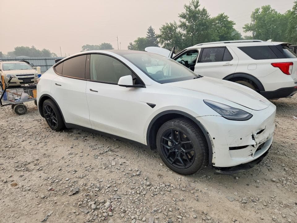2021 TESLA MODEL Y 4