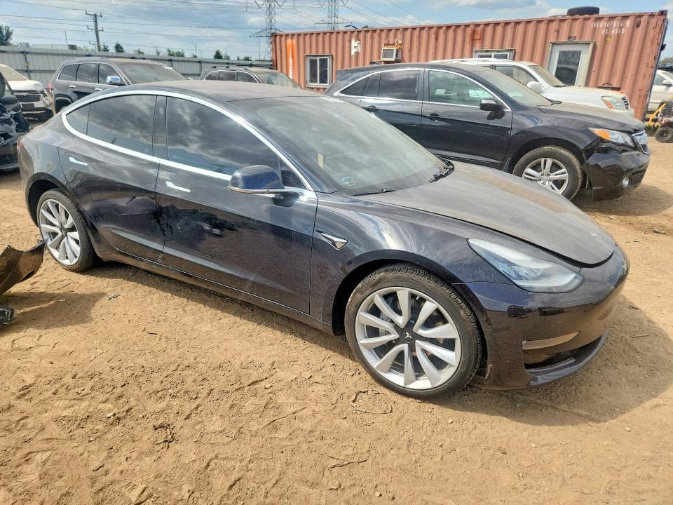 2018 TESLA MODEL 3 4