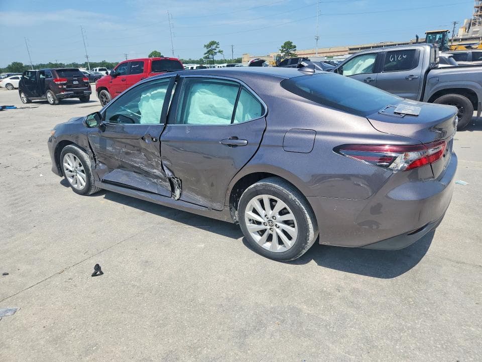 2023 TOYOTA CAMRY LE 2