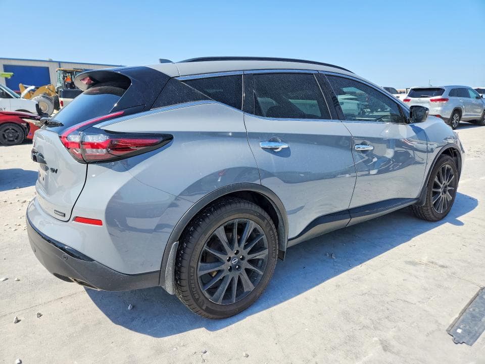 2023 NISSAN MURANO SV 3