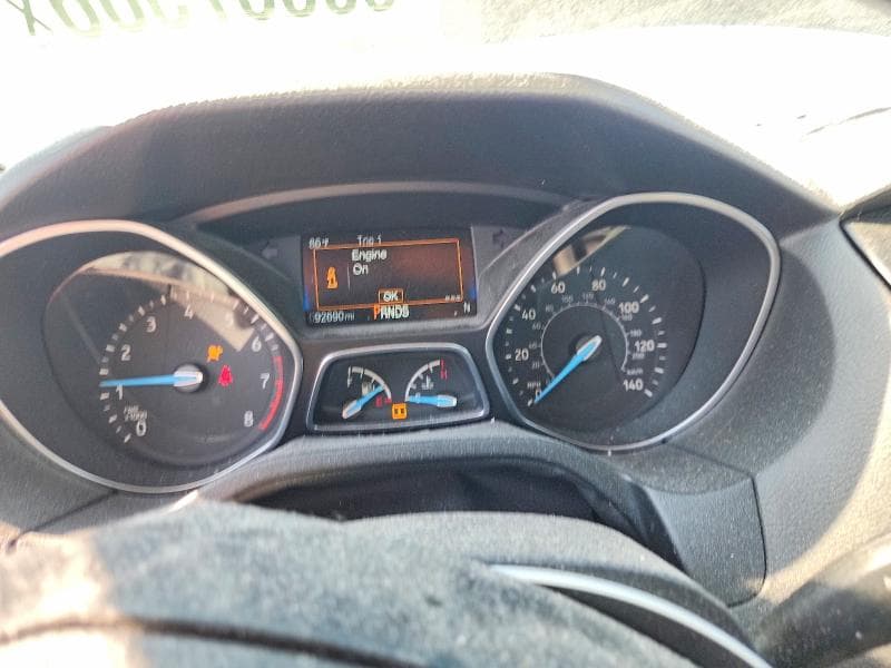 2017 FORD FOCUS SEL 9