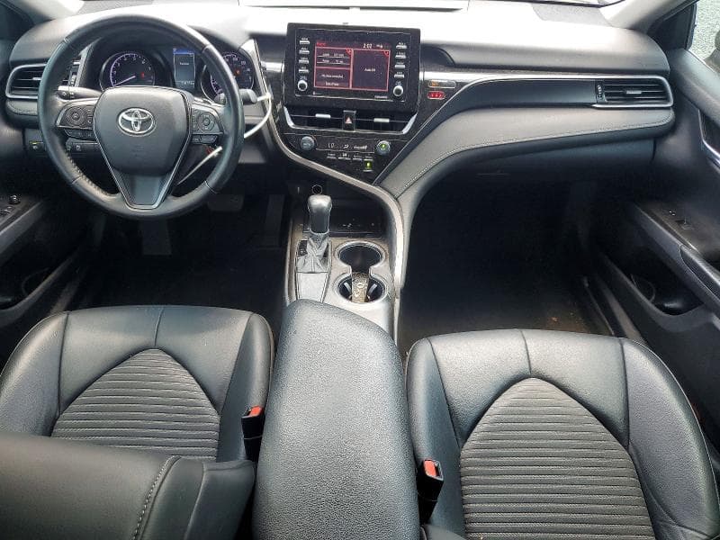2021 TOYOTA CAMRY SE 8