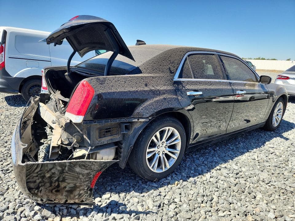 2017 CHRYSLER 300C 3