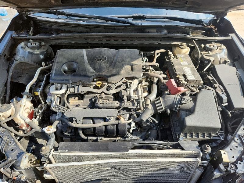 2019 TOYOTA CAMRY LE 11