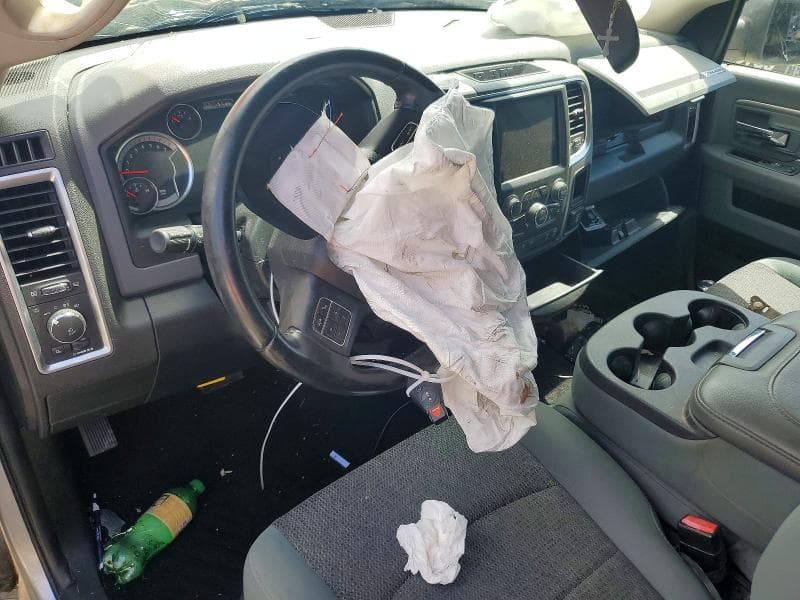 2019 RAM 1500 CLASSIC SLT 8